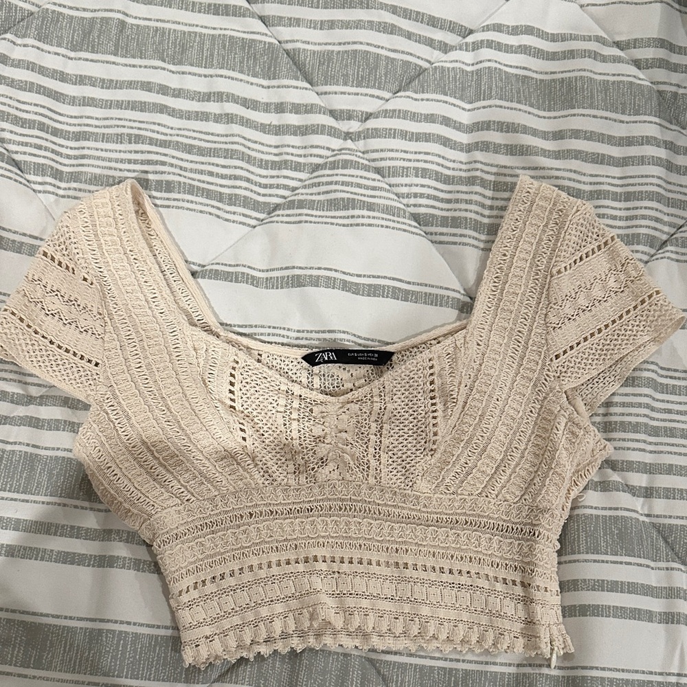Zara Women's Beige Crochet crop top
